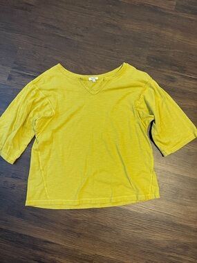 Kori Yellow Short Sleeve V-Neck Top
